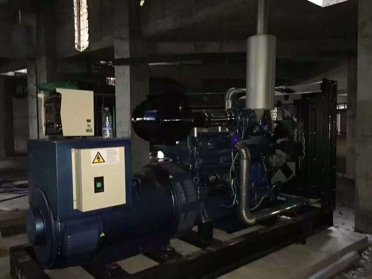 明邦400kw發電機正在安裝